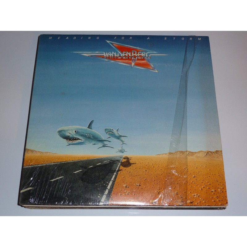 Heading for a storm (1983) / Vinyl record [Vinyl-LP]